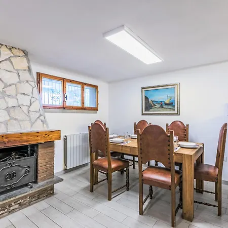 Apartamento Piccolo Leccio By Interhome